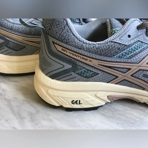 Brand New ASICS Sneakers - Picture 8 of 10